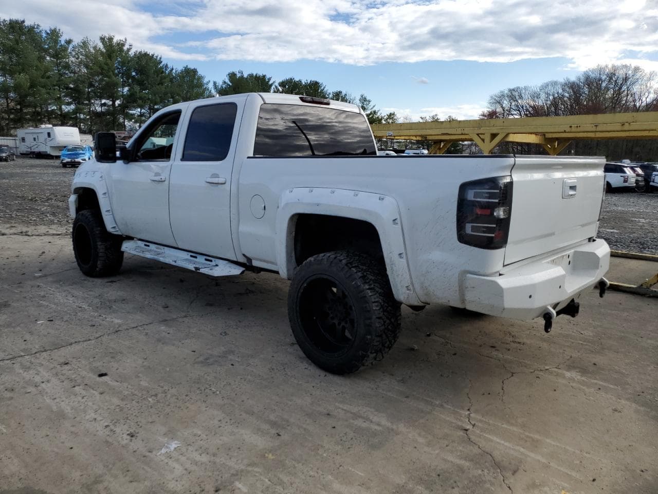 2011 Chevrolet Silverado - foto 2