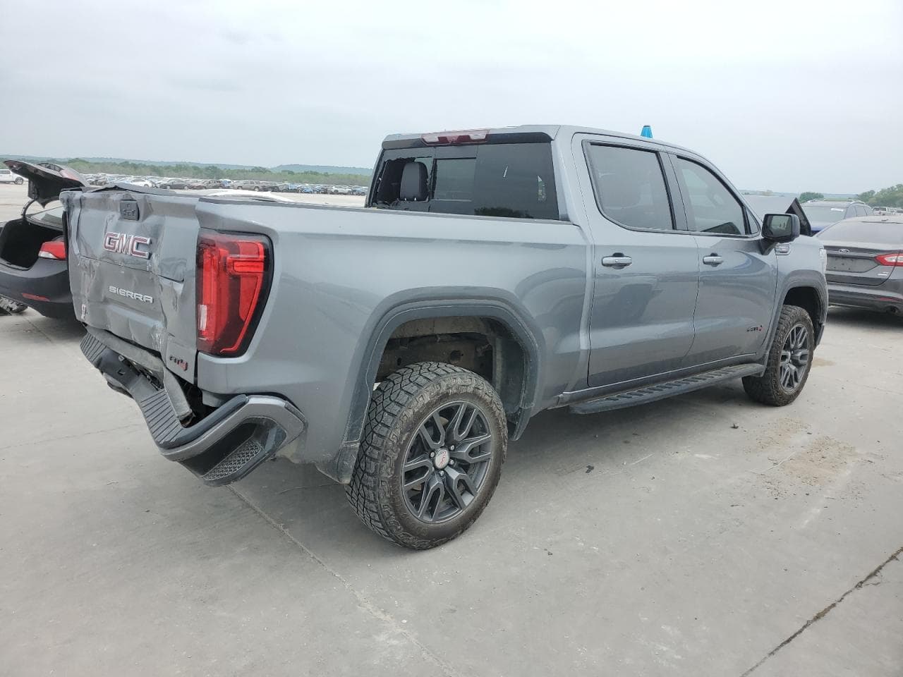 2022 GMC Sierra Limited K1500 At4 - foto 2