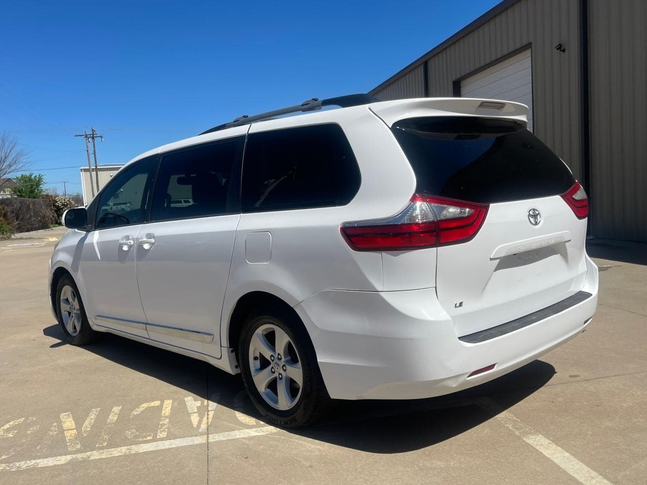 2015 Toyota Sienna Le - foto 3