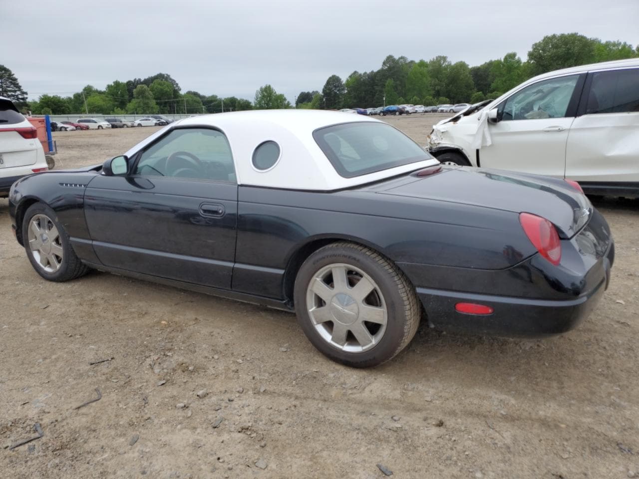 2002 Ford Thunderbird - foto 2