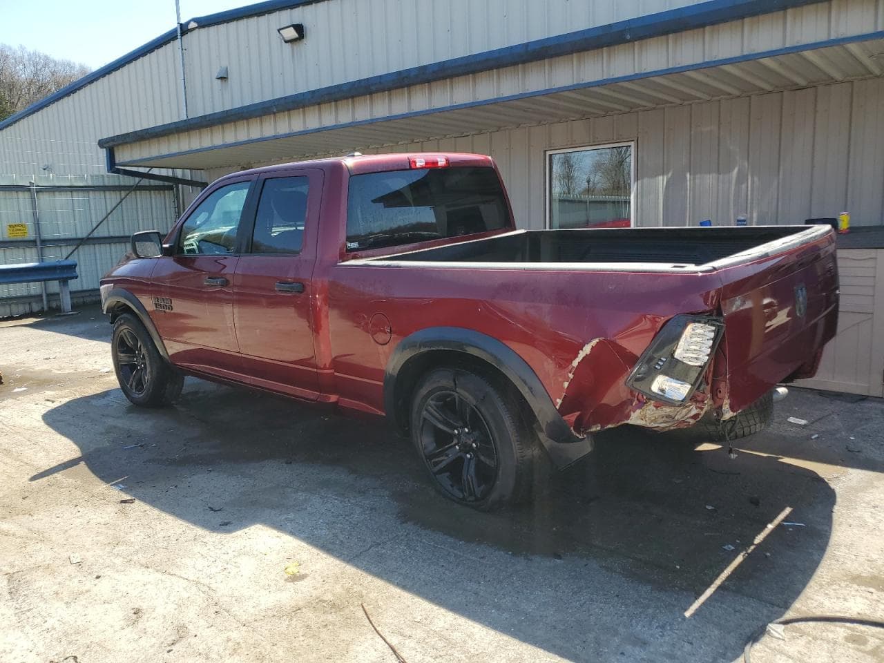 2021 Ram 1500 Classic Warlock 4X4 6'4 Box - foto 2