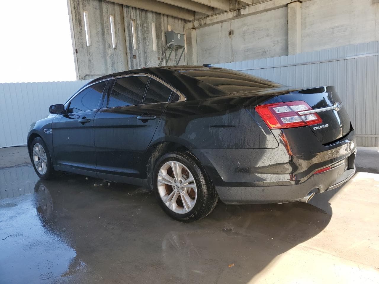 2018 Ford Taurus Se - foto 2