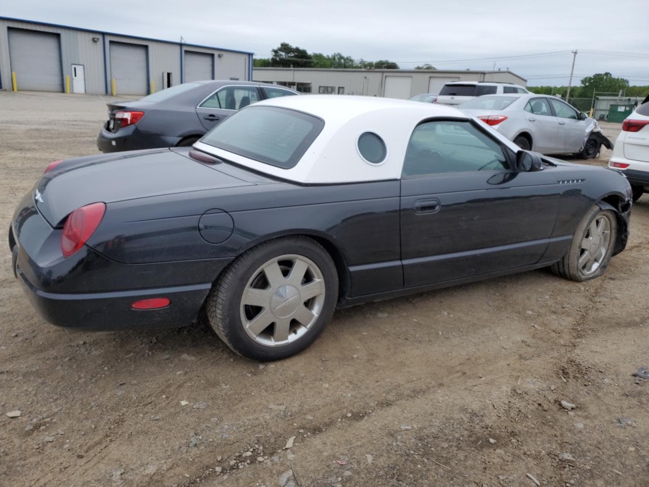 2002 Ford Thunderbird - foto 3