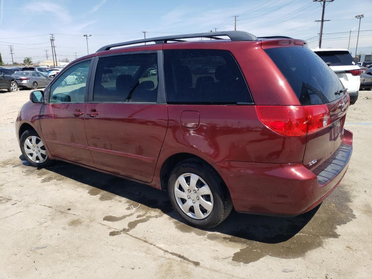 2009 Toyota Sienna Le 8-Passenger - foto 2
