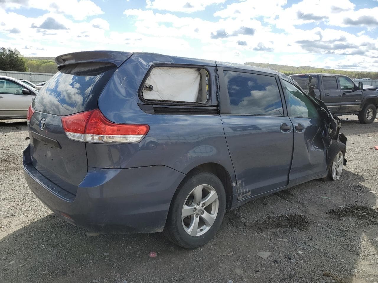 2013 Toyota Sienna - foto 3