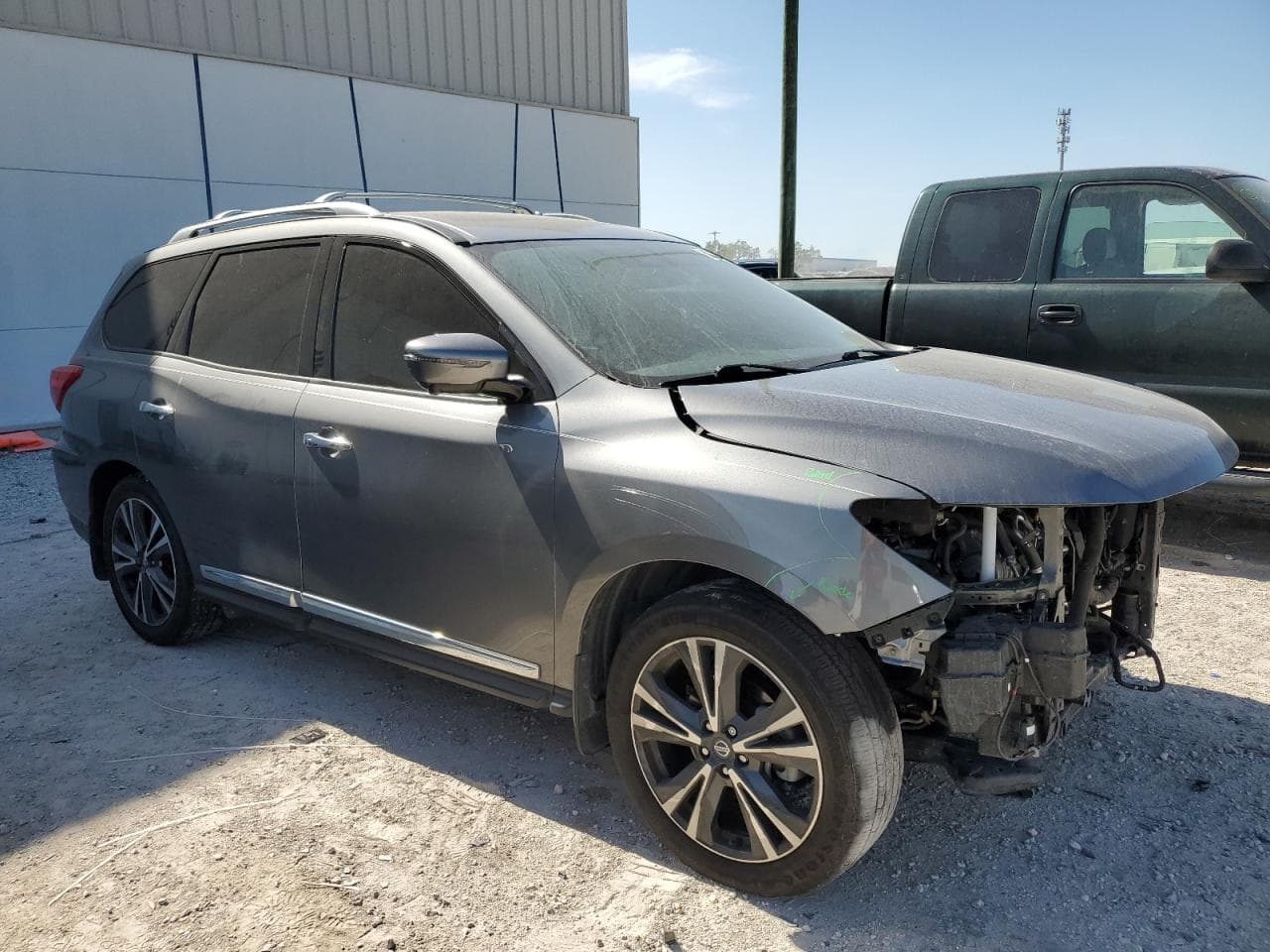 2019 Nissan Pathfinder Platinum - foto 4
