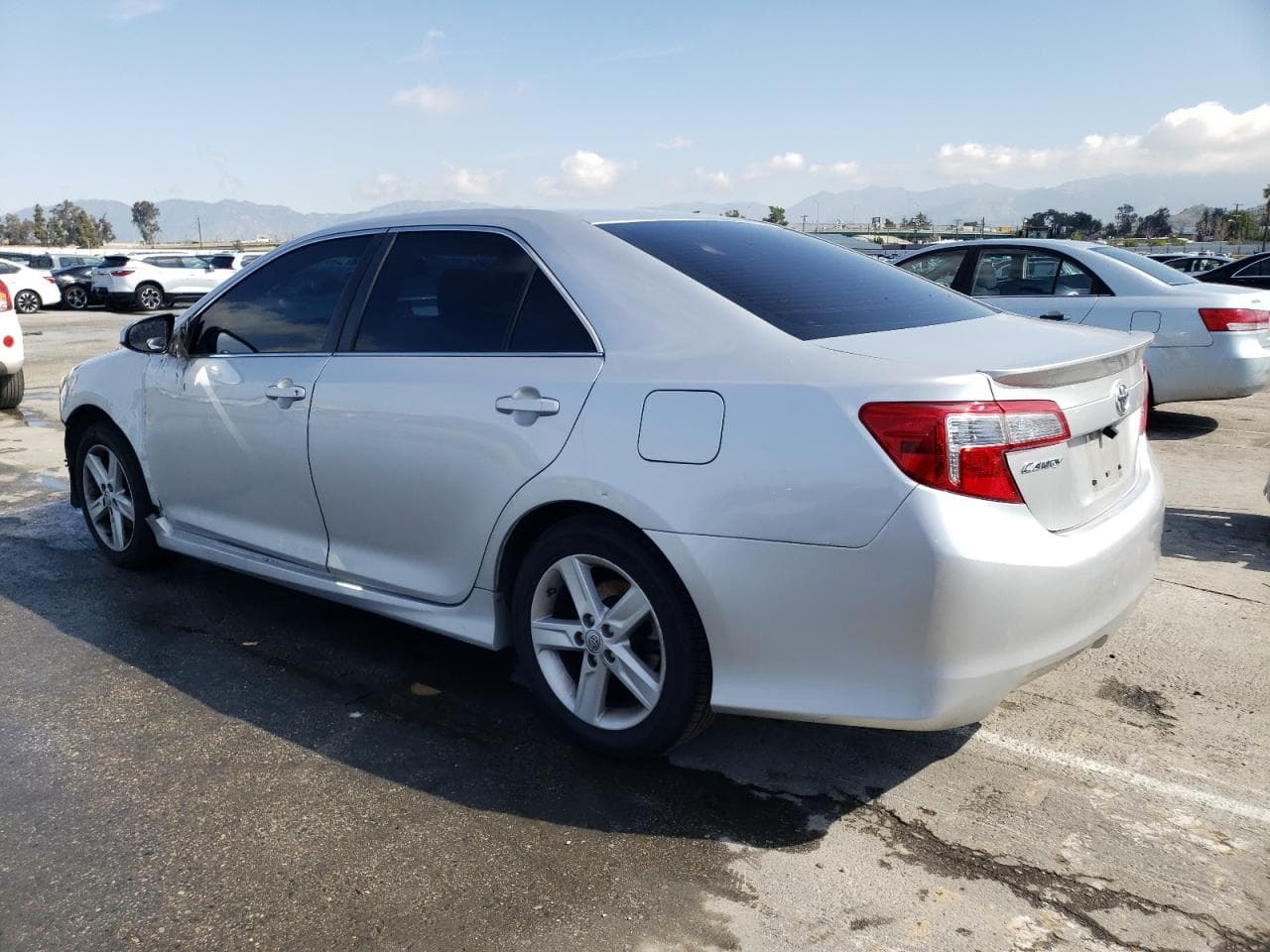 2013 Toyota Camry L - foto 2