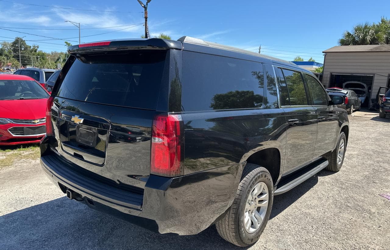 2018 Chevrolet Suburban C1500 Lt - foto 4