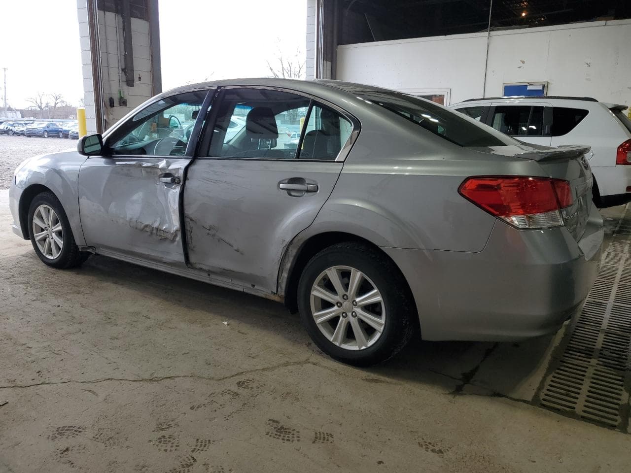 2011 Subaru Legacy 2.5I Prem Awp - foto 2