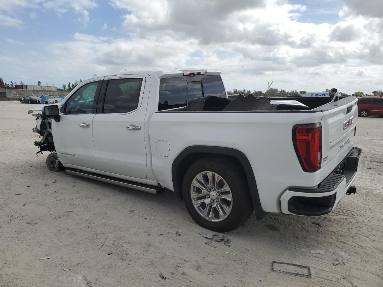 2023 GMC Sierra K1500 Denali - foto 2