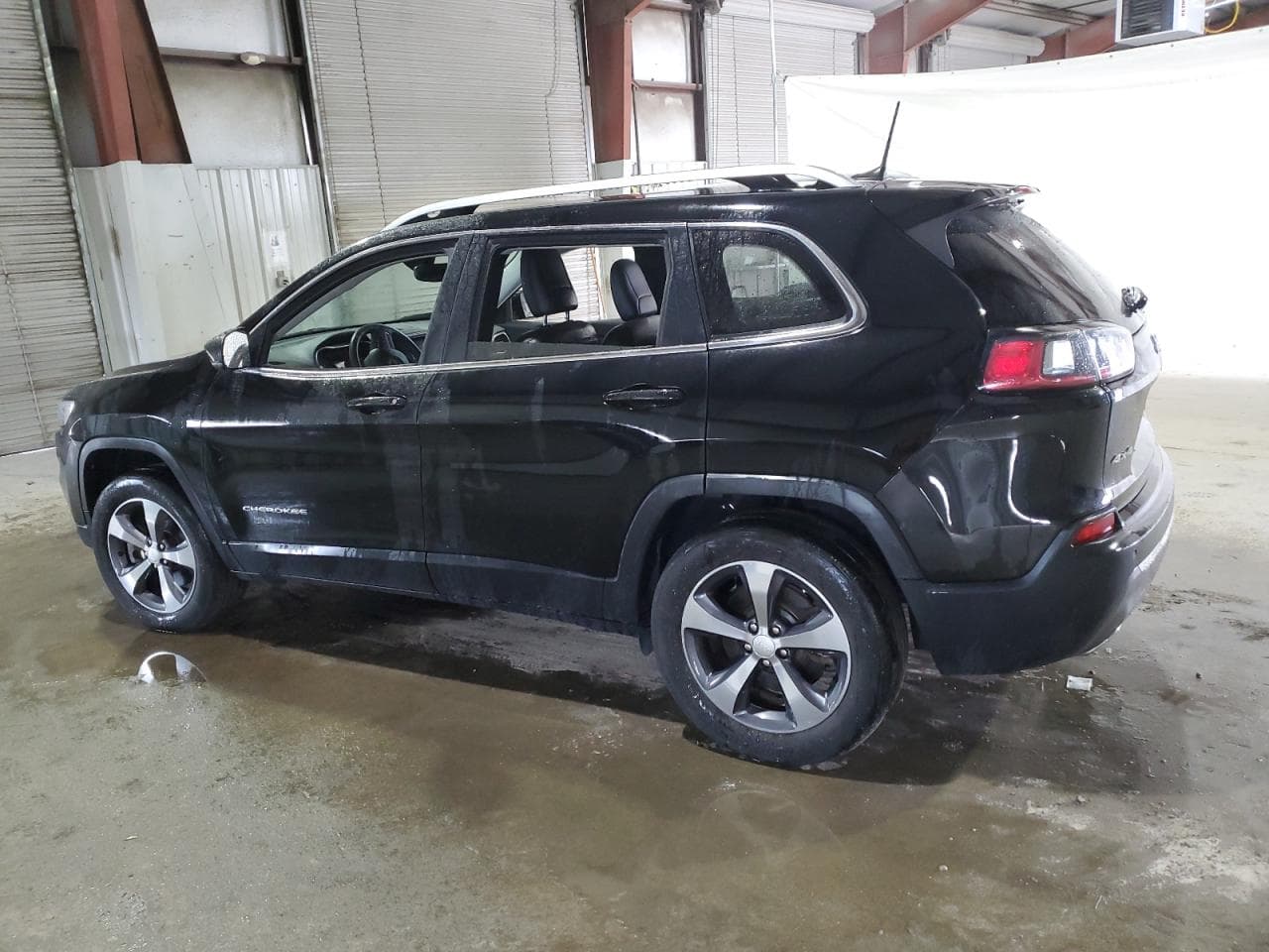 2019 Jeep Cherokee Limited 4X4 - foto 2