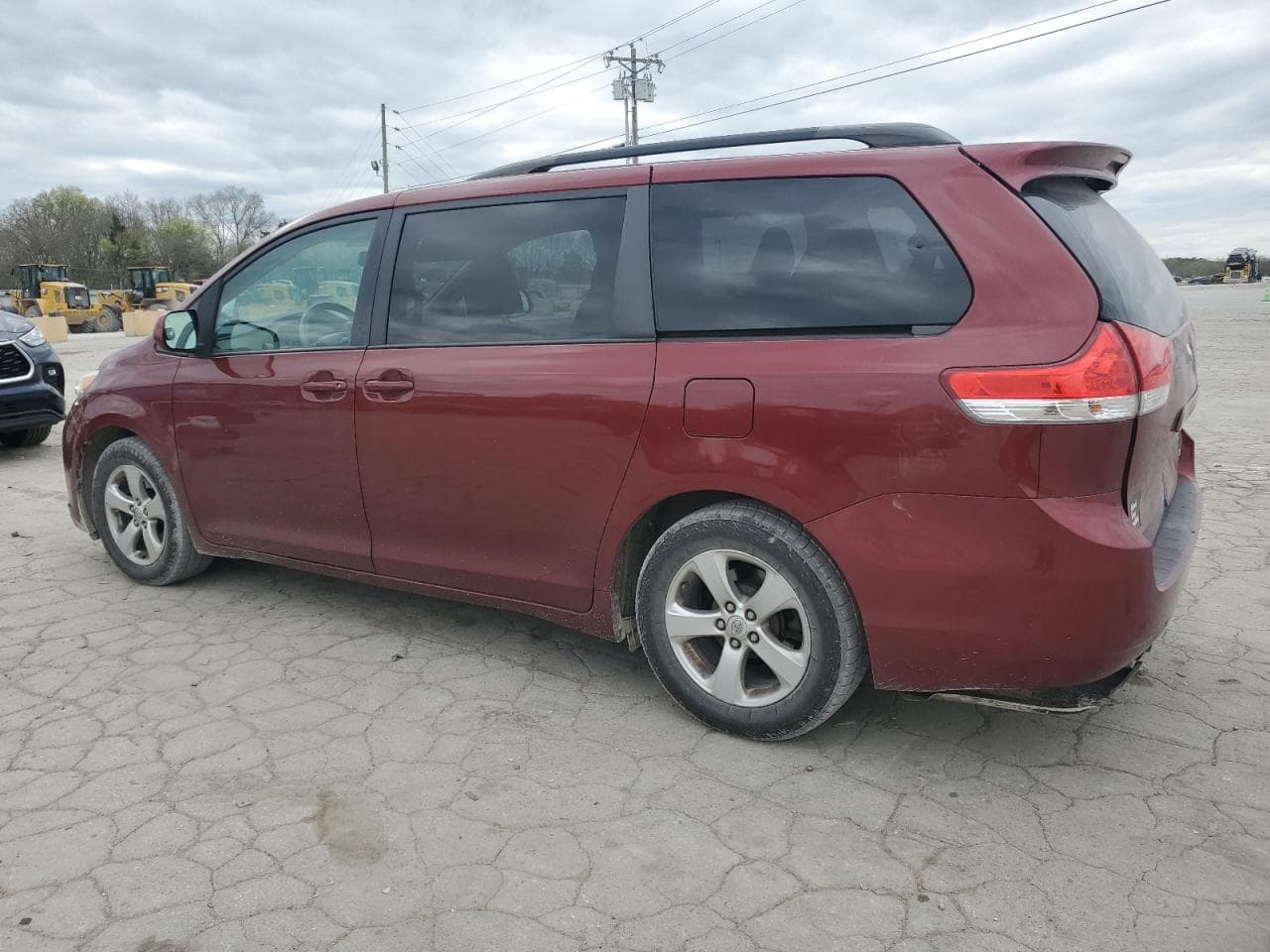 2013 Toyota Sienna Le - foto 2