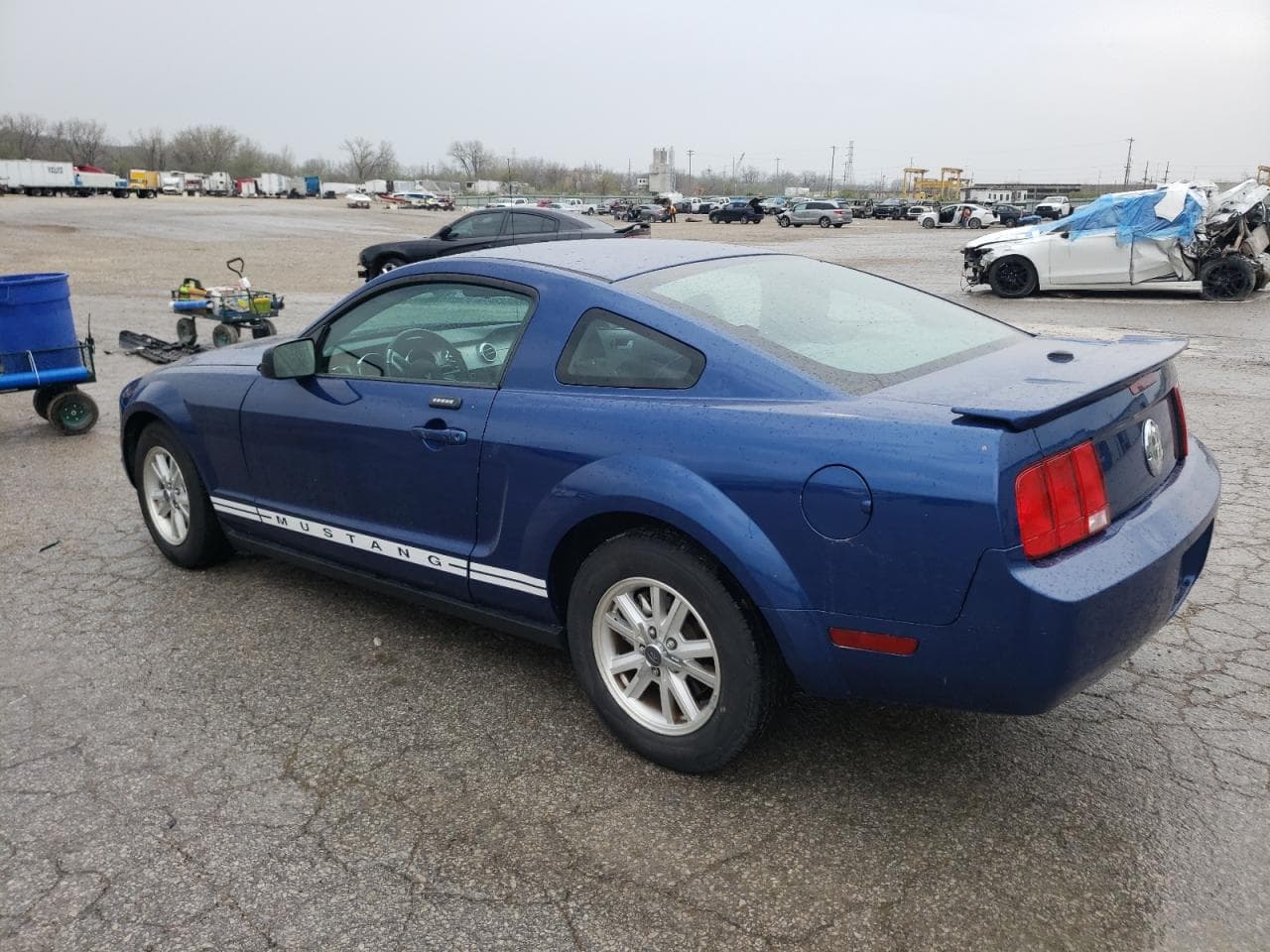 2007 Ford Mustang V6 Deluxe/V6 Premium - foto 2