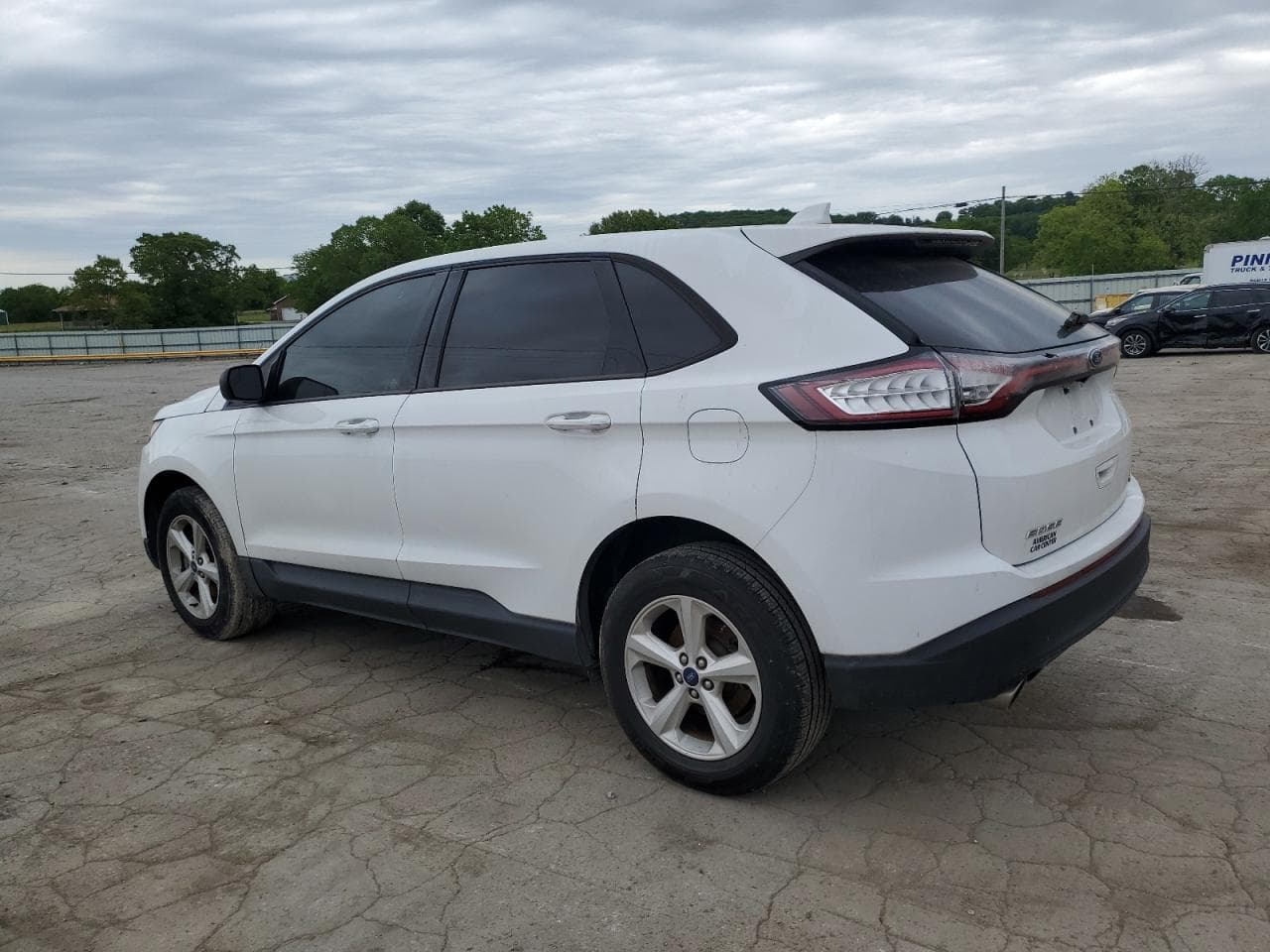 2016 Ford Edge Se - foto 2