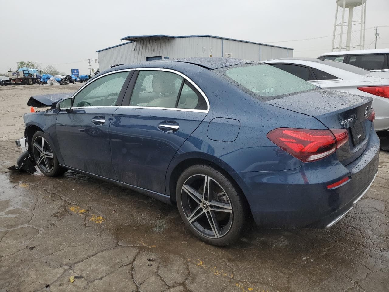 2021 Mercedes-Benz A 220 4Matic - foto 2