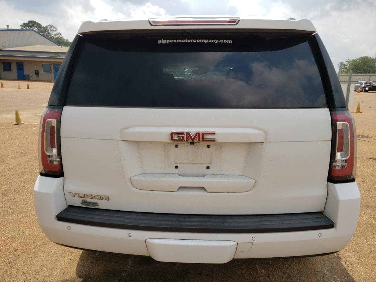 2017 GMC Yukon Sle