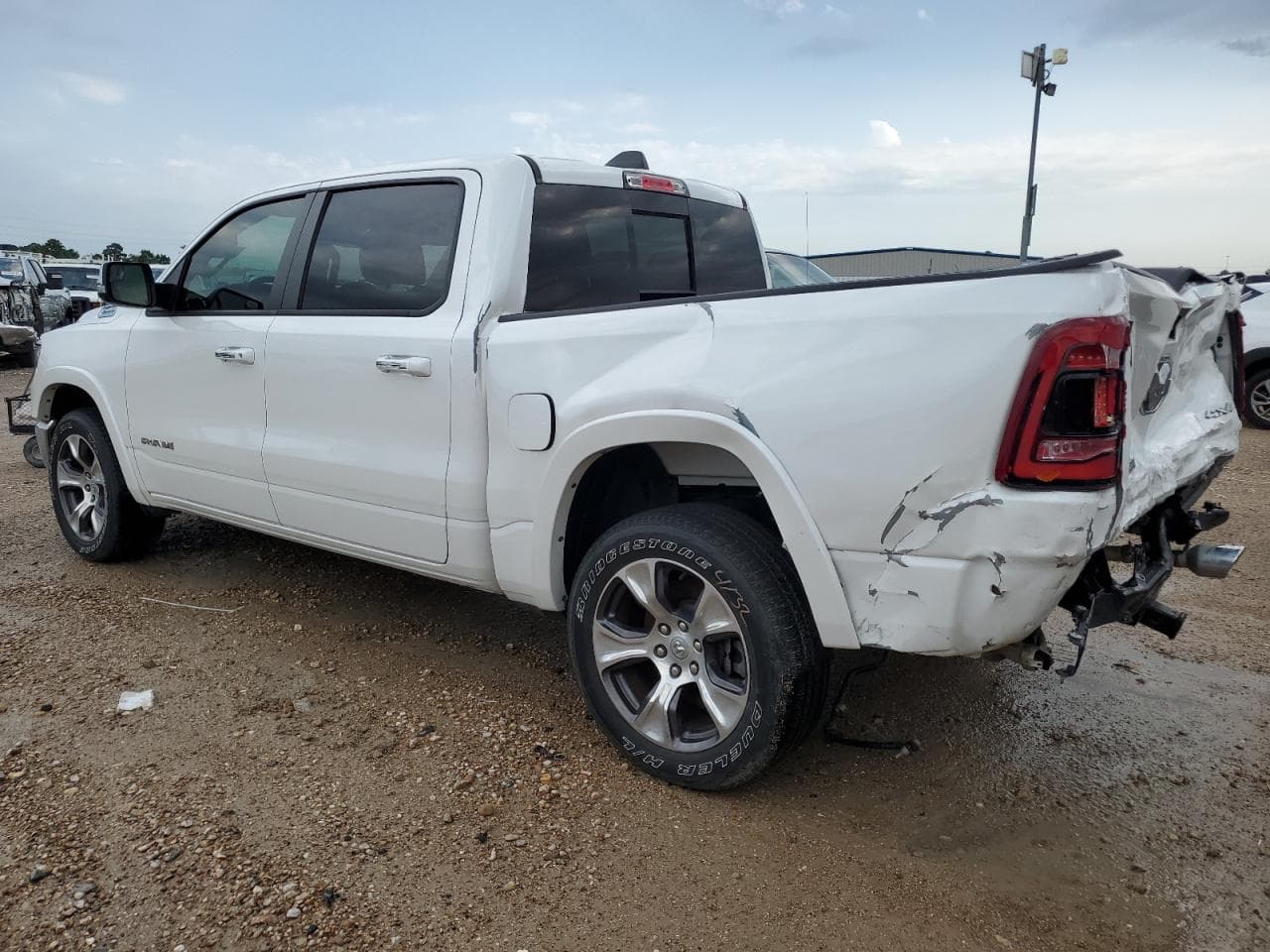 2022 Ram 1500 Laramie - foto 2