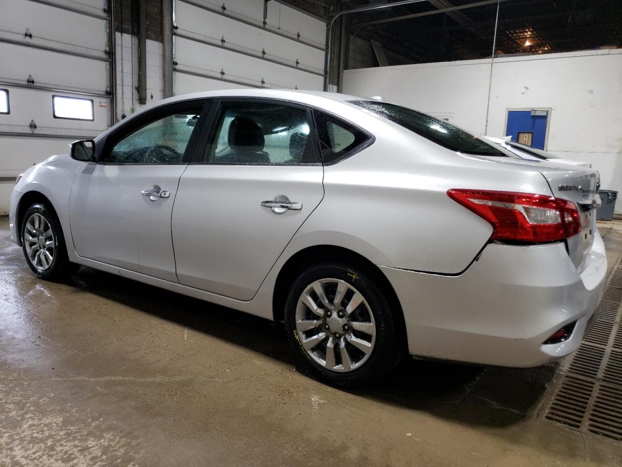 2016 Nissan Sentra S - foto 2