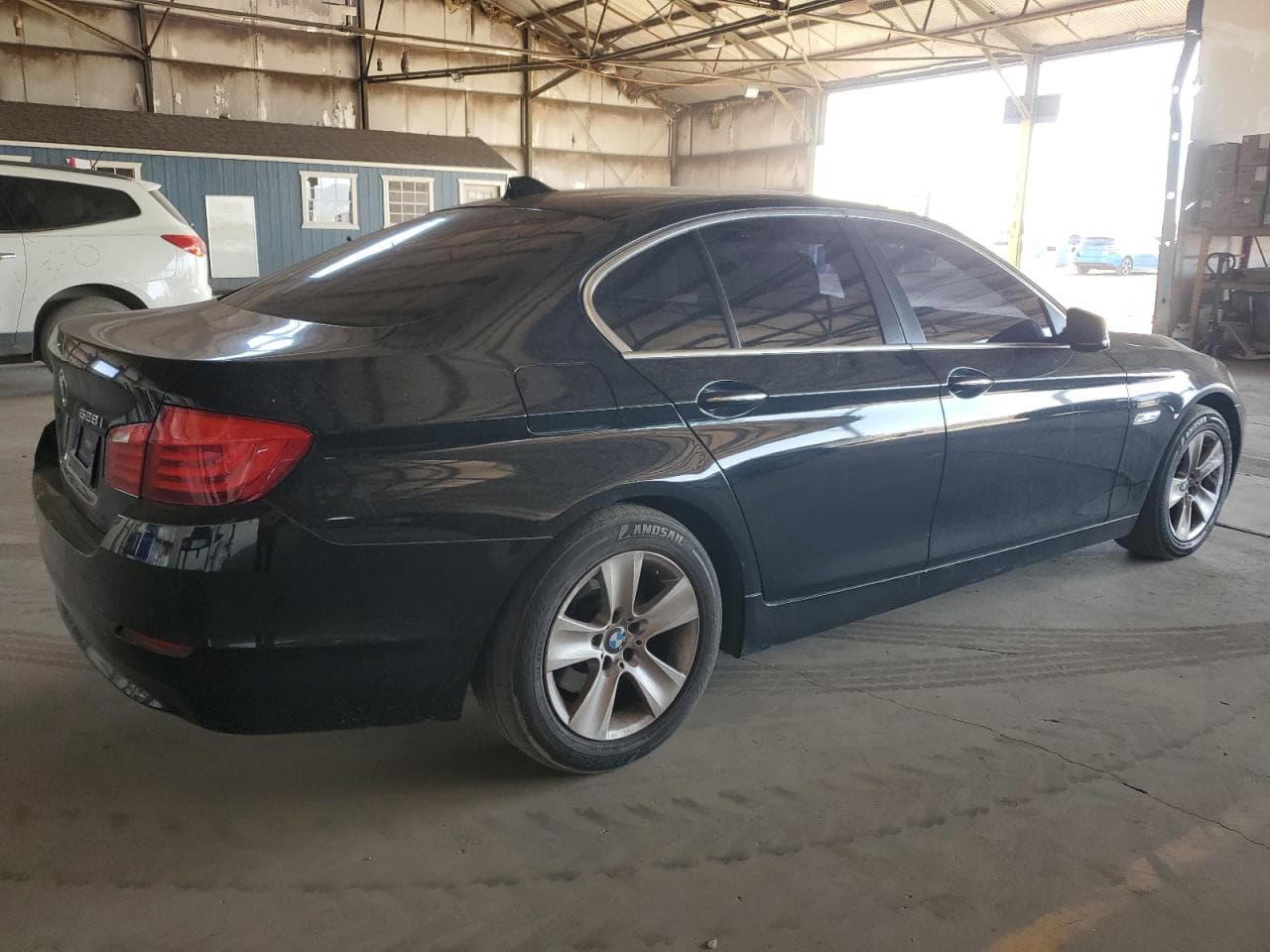 2013 BMW 528I - foto 3