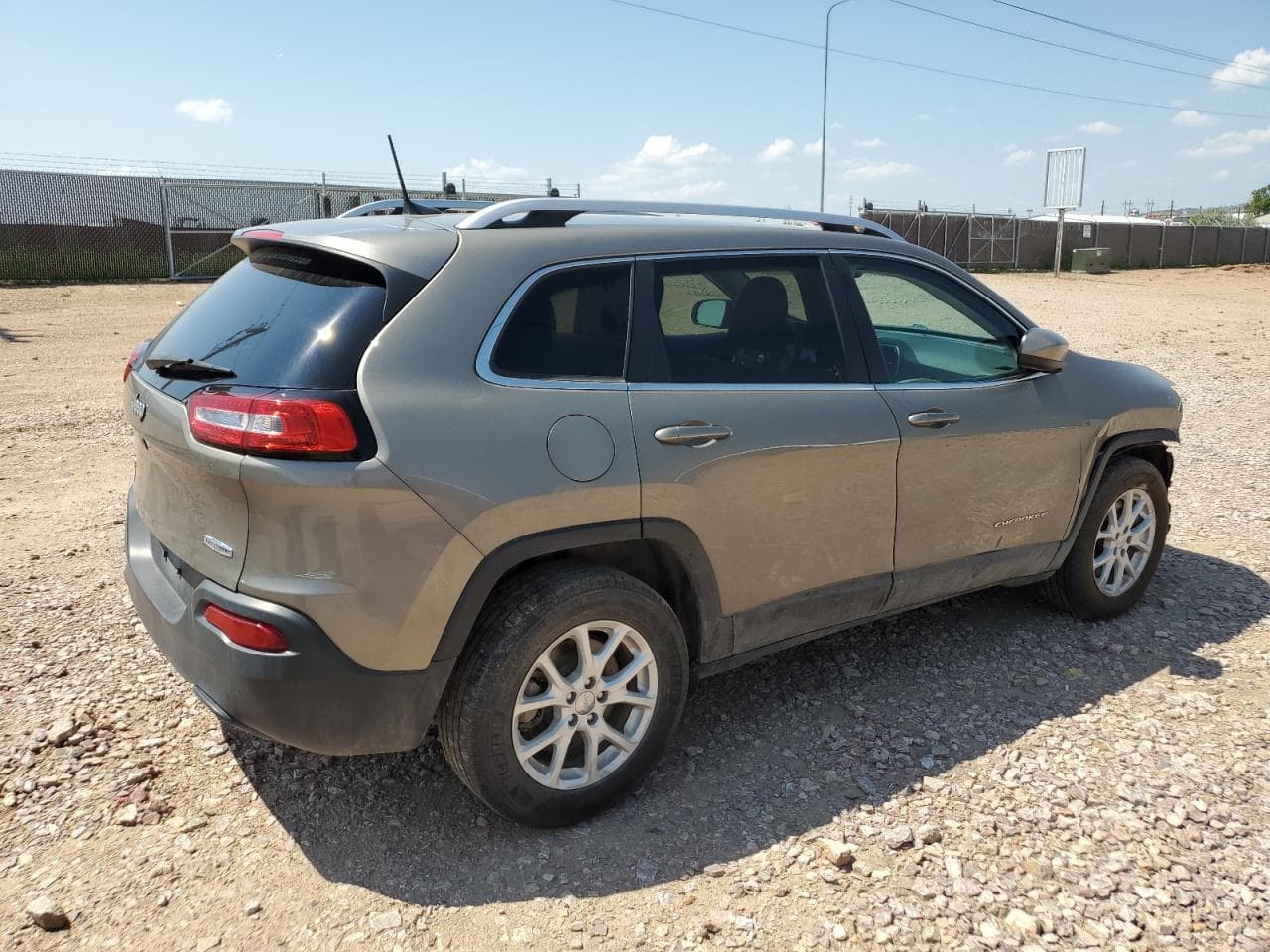2017 Jeep Cherokee Latitude 4X4 - foto 3