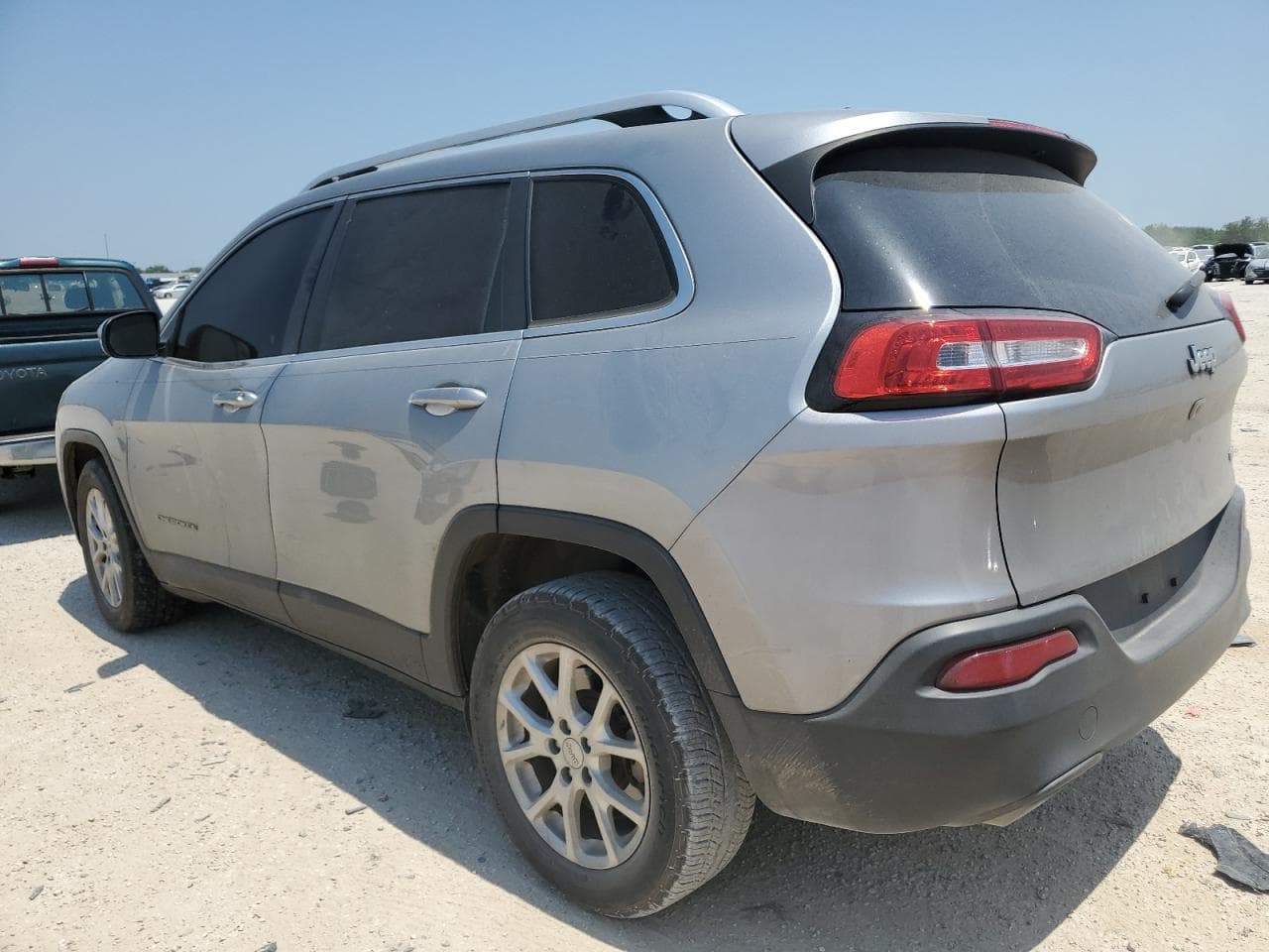 2016 Jeep Cherokee Latitude - foto 2