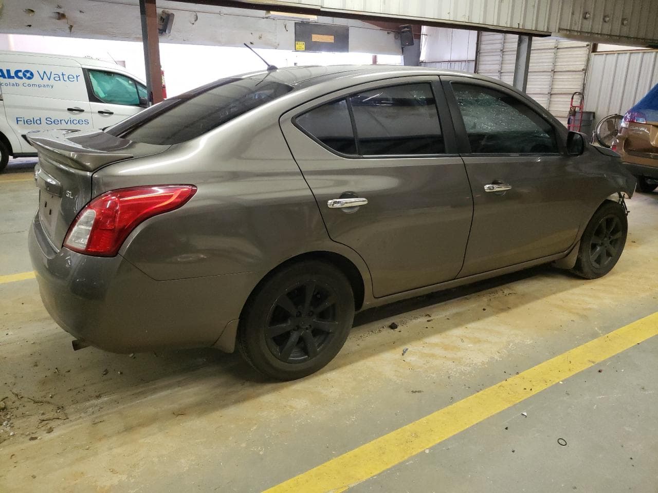 2013 Nissan Versa S - foto 3