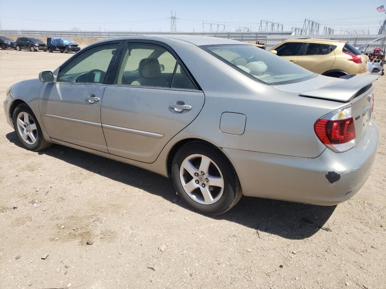 2006 Toyota Camry Le - foto 2