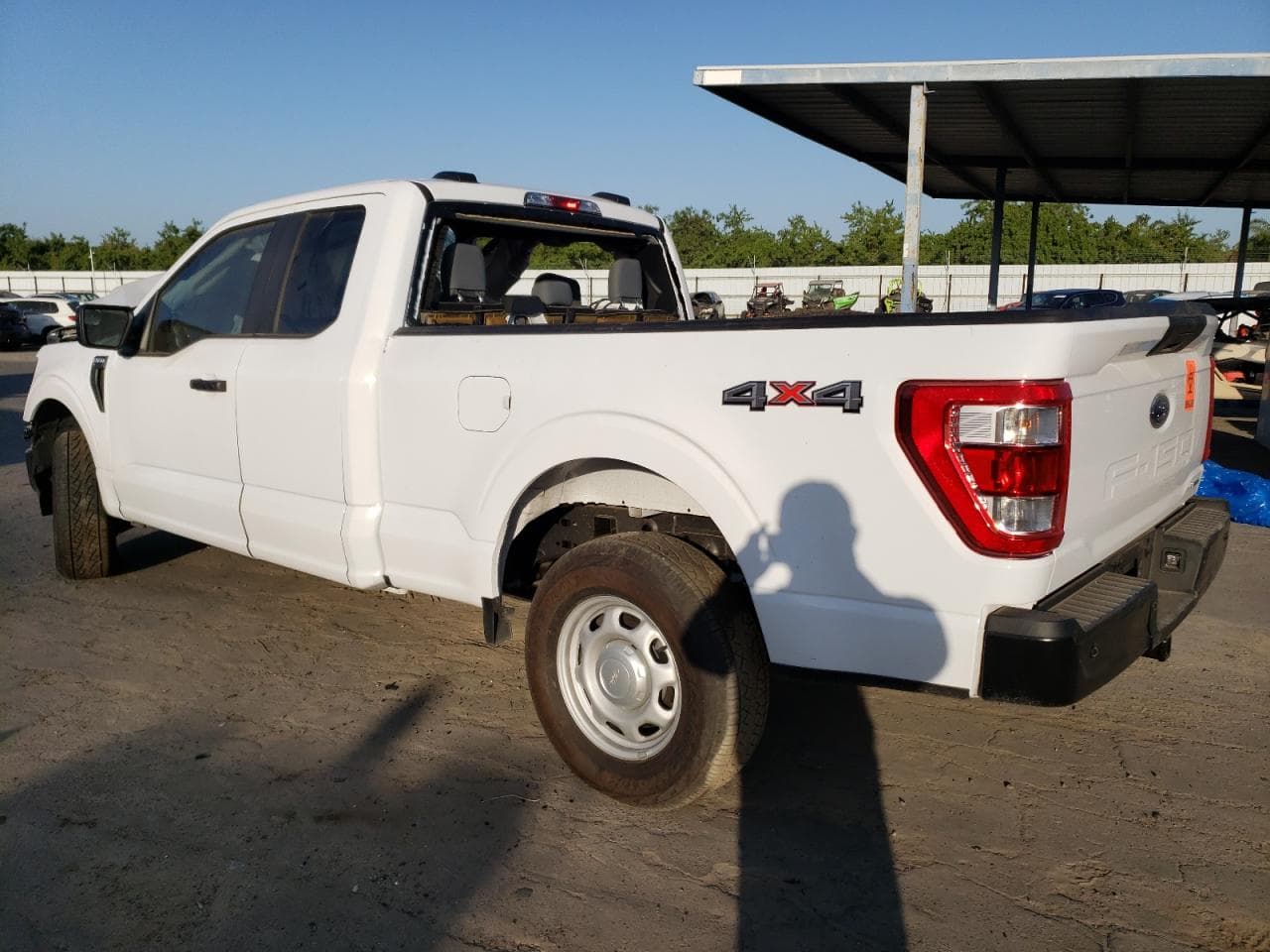 2022 Ford F150 Super Cab - foto 2