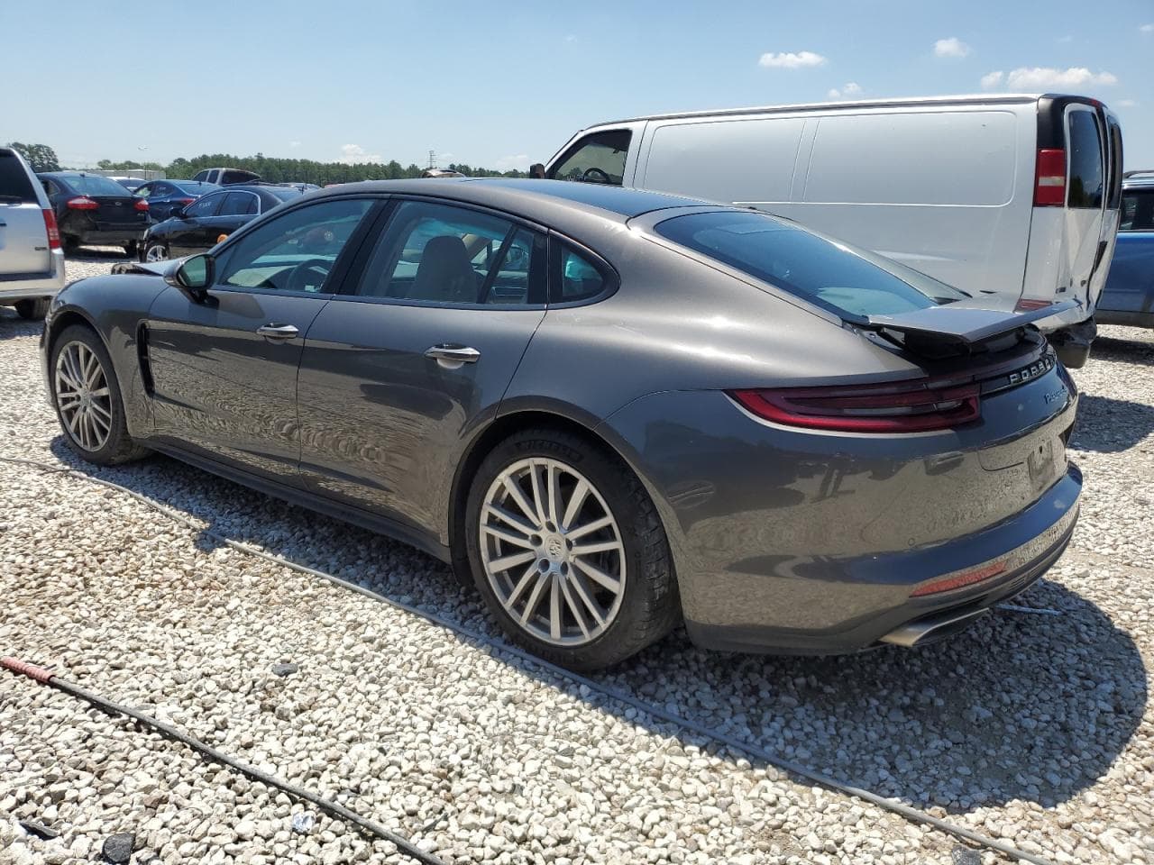 2017 Porsche Panamera 2 - foto 2