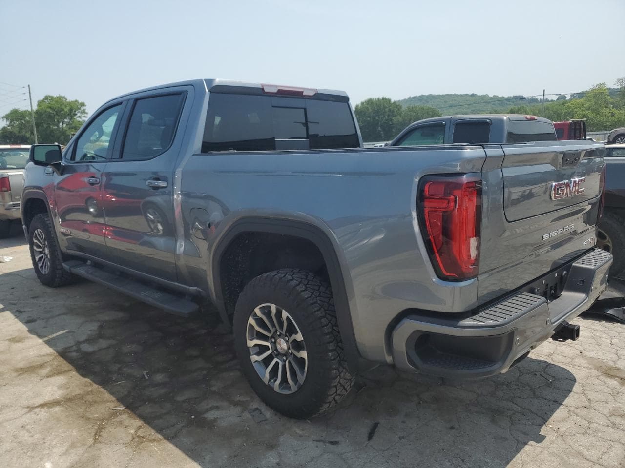 2020 GMC Sierra K1500 At4 - foto 2