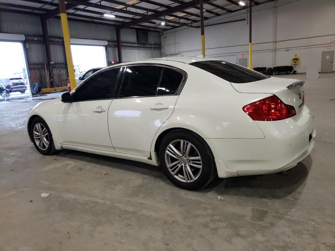 2012 Infiniti G37 Base - foto 2
