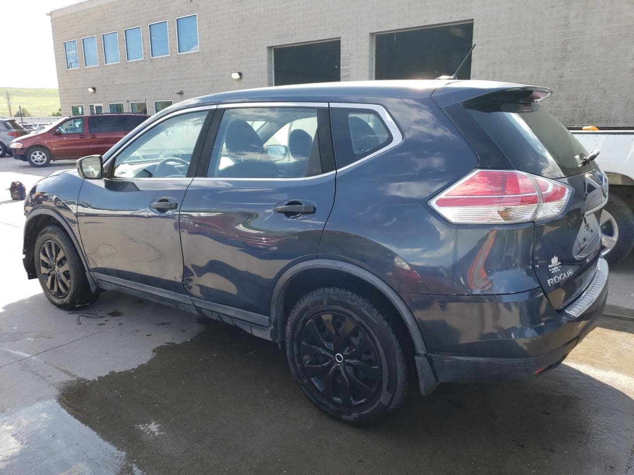 2016 Nissan Rogue S - foto 2
