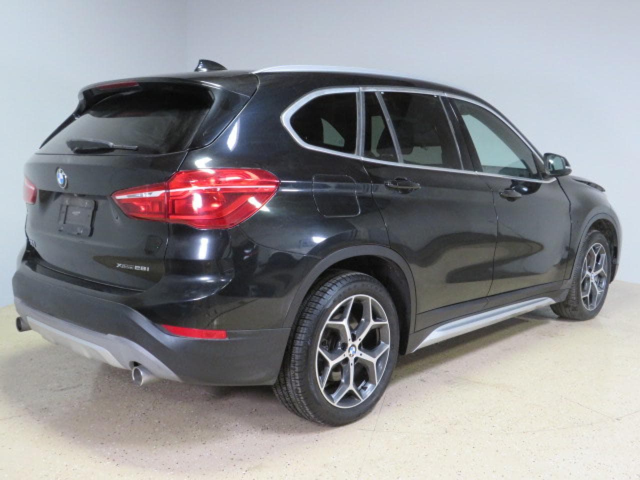 2018 BMW X1 xDrive28I - foto 3