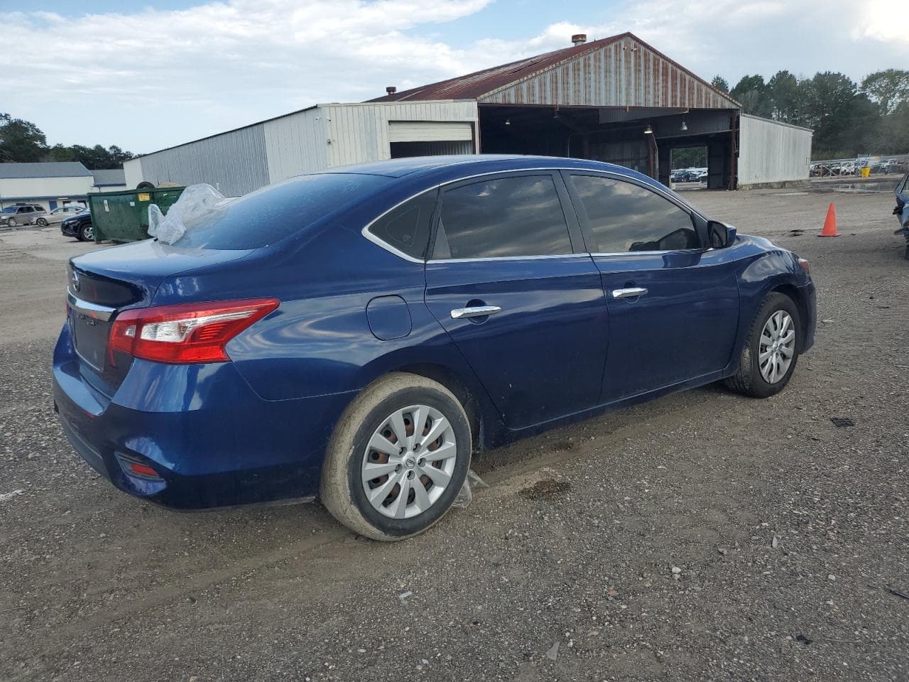 2017 Nissan Sentra S - foto 3