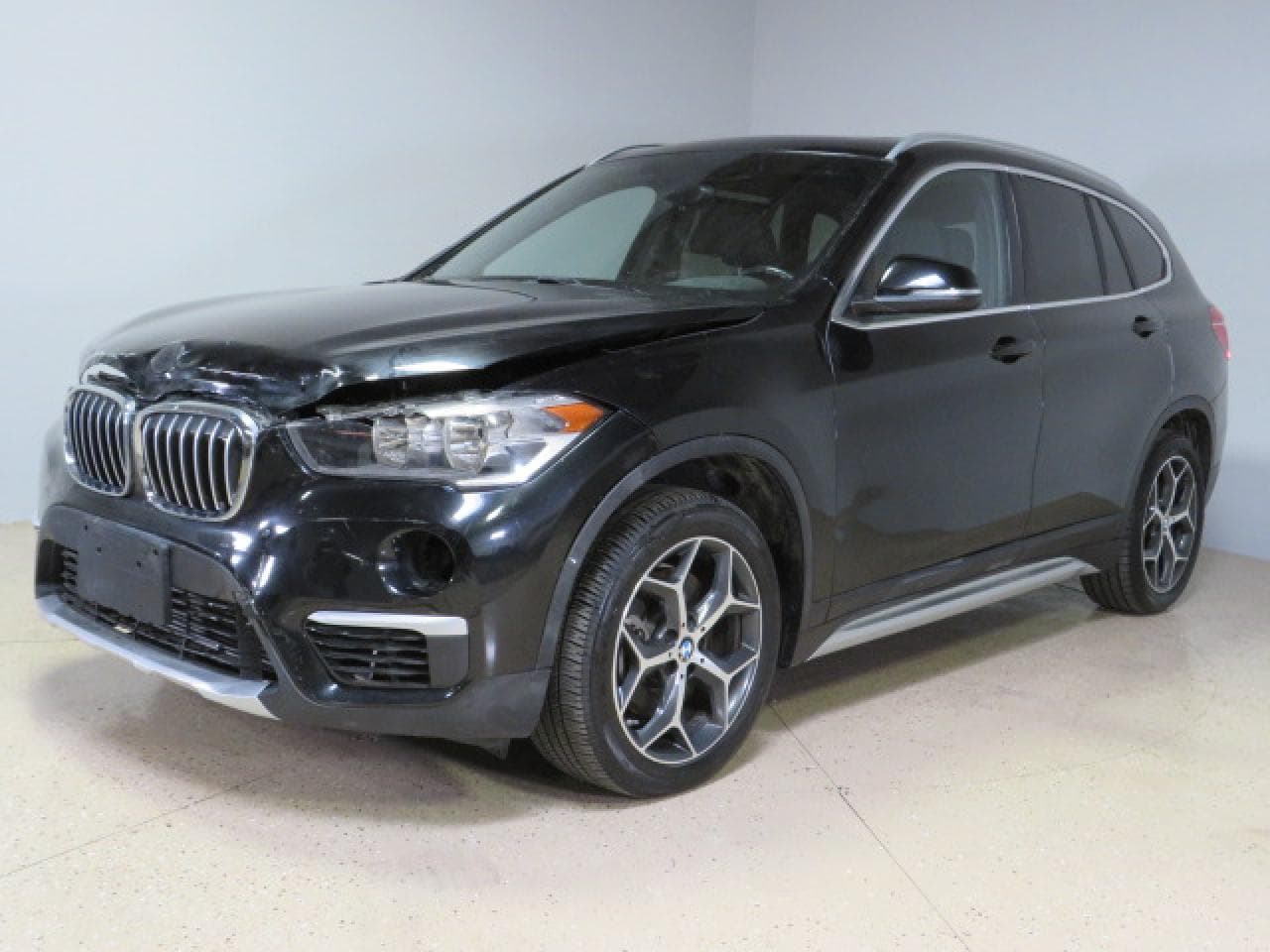 2018 BMW X1 xDrive28I - foto 2
