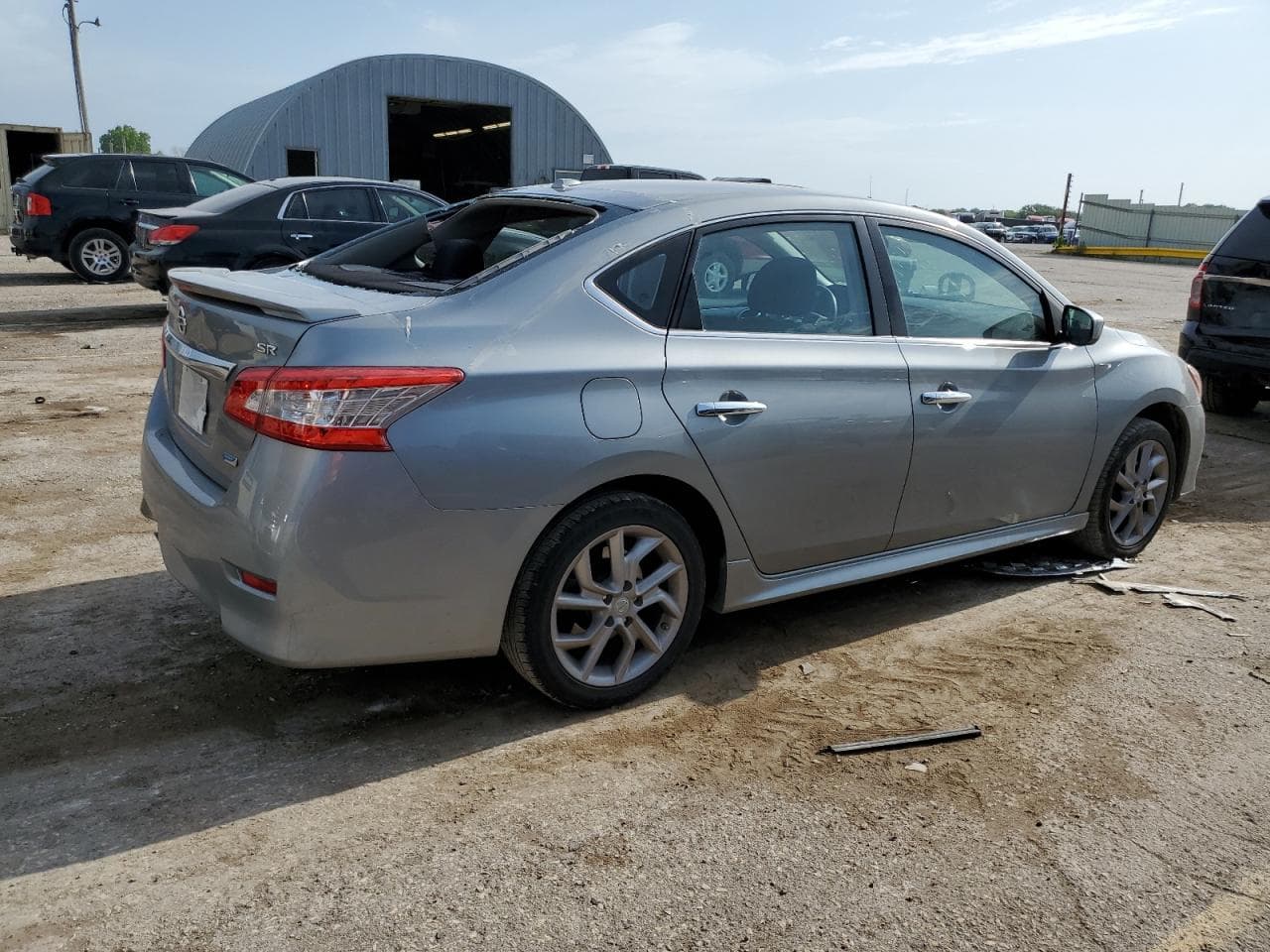 2014 Nissan Sentra S - foto 3