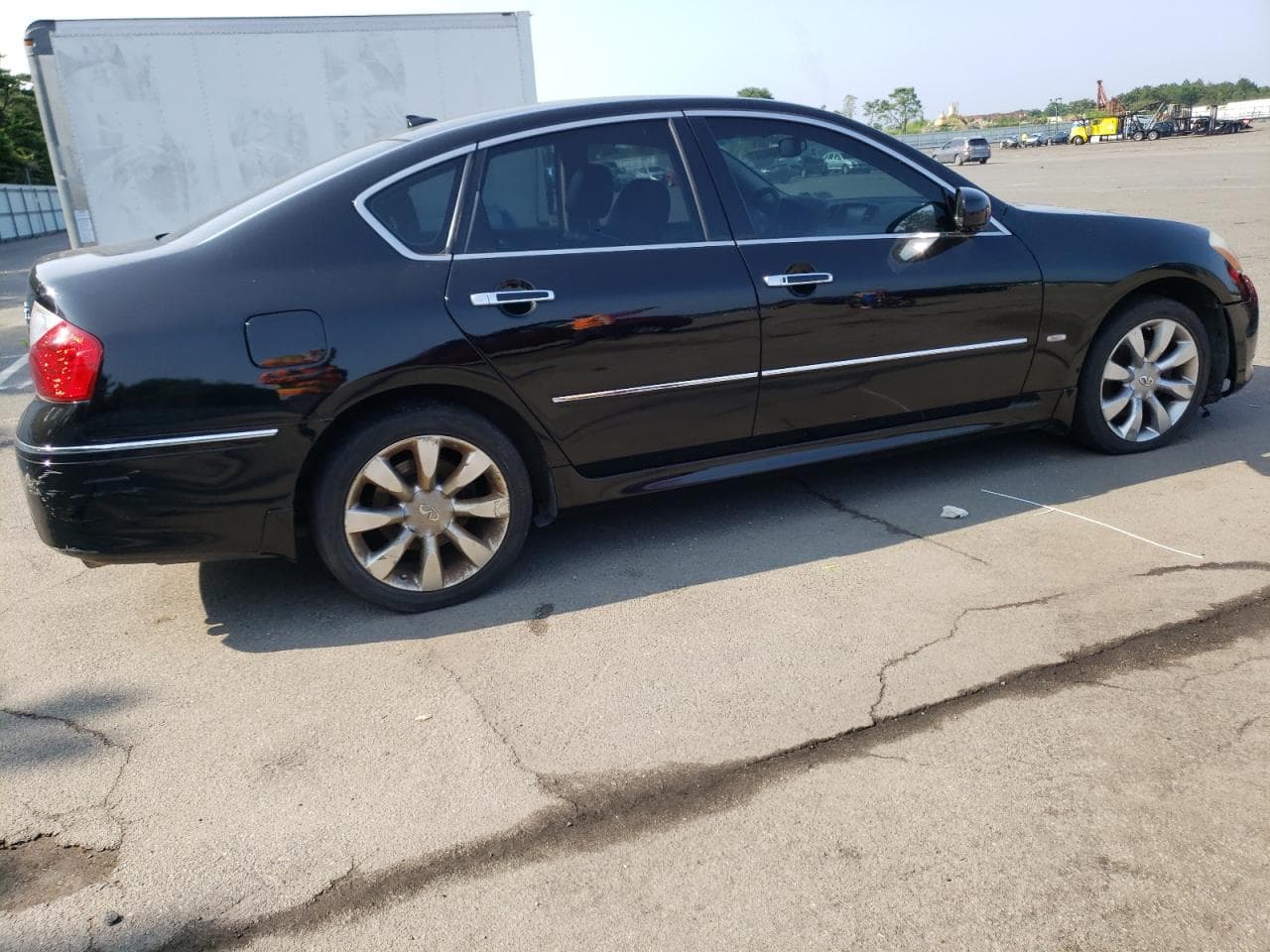 2010 Infiniti M35 Base - foto 3