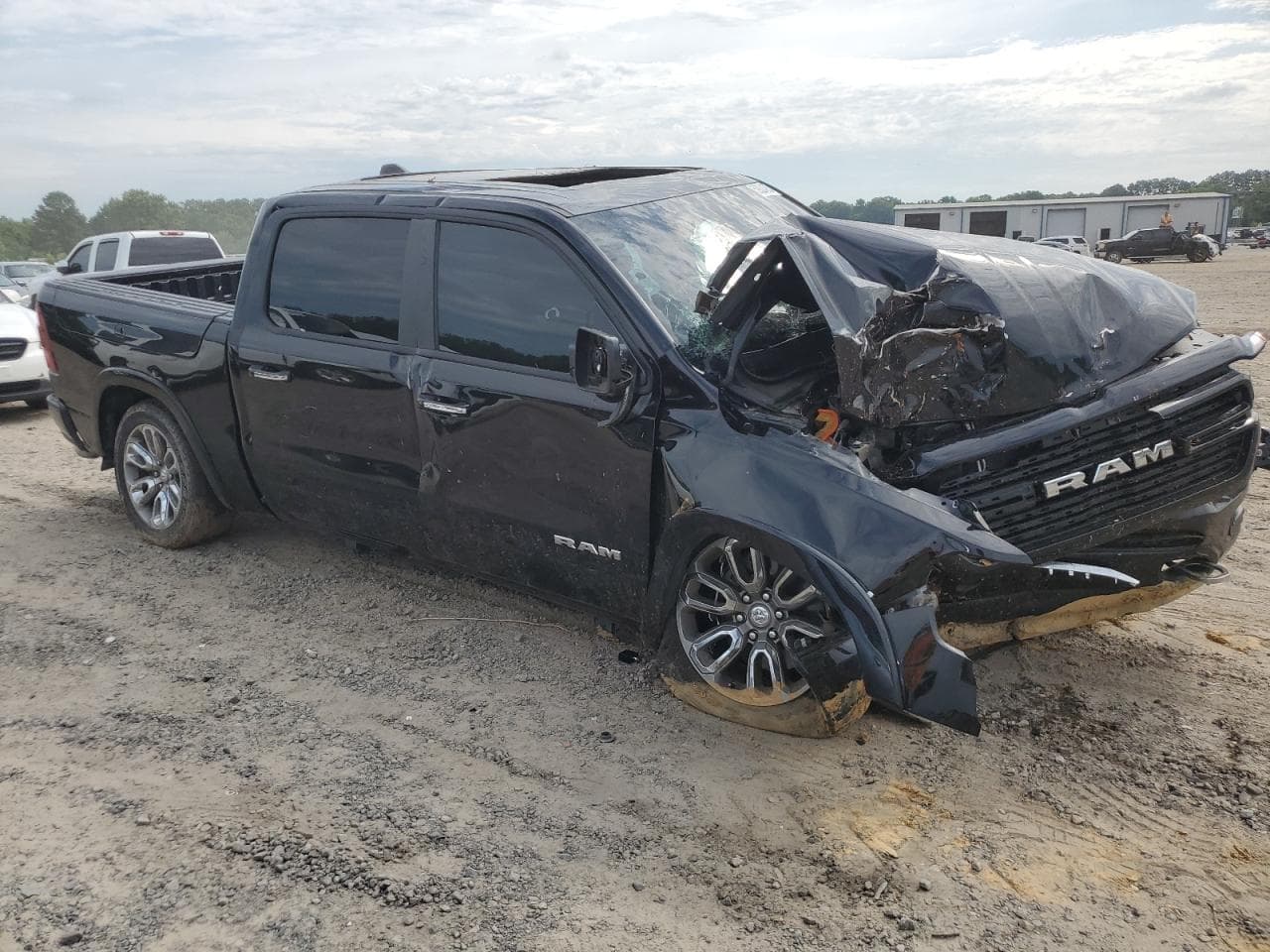 2021 Ram 1500 Laramie - foto 4