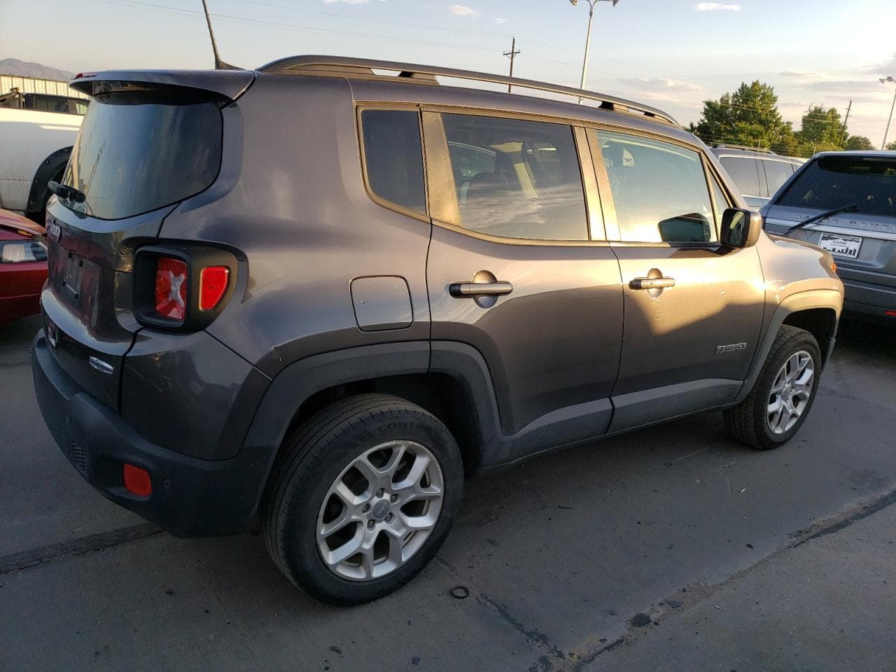 2018 Jeep Renegade Latitude 4X4 - foto 3