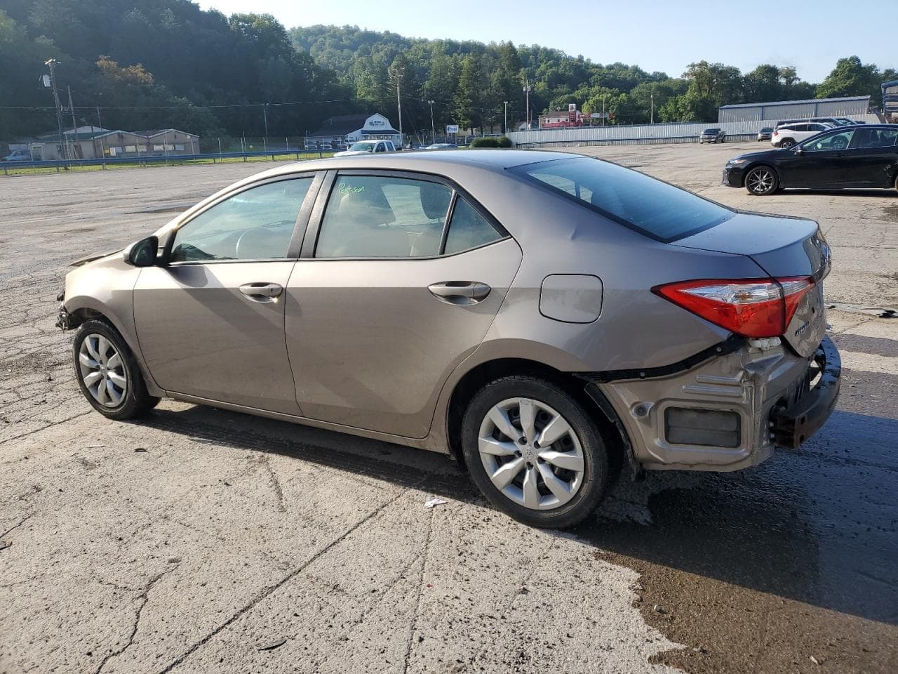 2015 Toyota Corolla L - foto 2