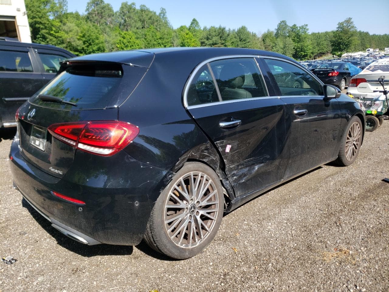 2020 Mercedes-Benz A 250 4Matic - foto 3