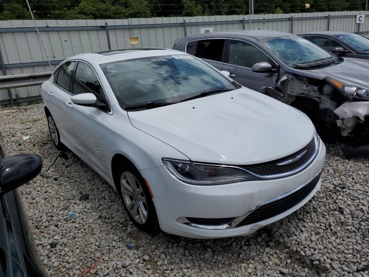 2015 Chrysler 200 Limited - foto 4