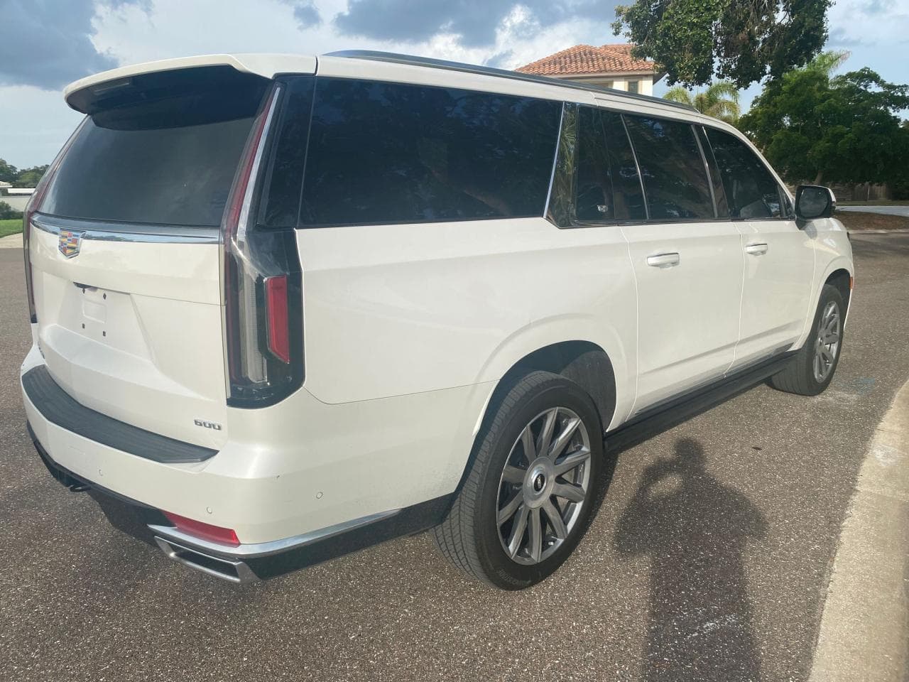 2022 Cadillac Escalade Esv Premium Luxury Platinum