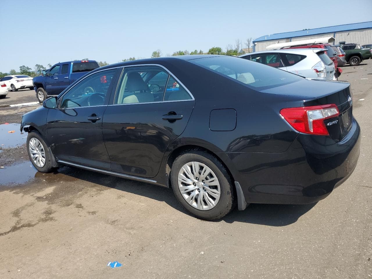 2013 Toyota Camry Le - foto 2