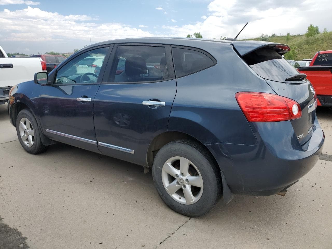 2013 Nissan Rogue S - foto 2