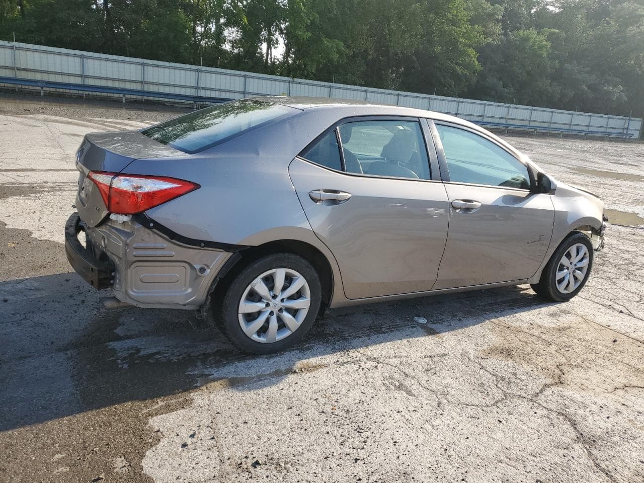 2015 Toyota Corolla L - foto 3