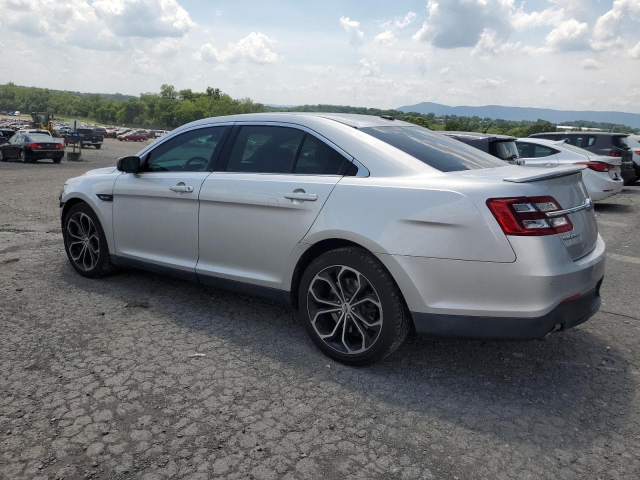 2017 Ford Taurus Sho - foto 2