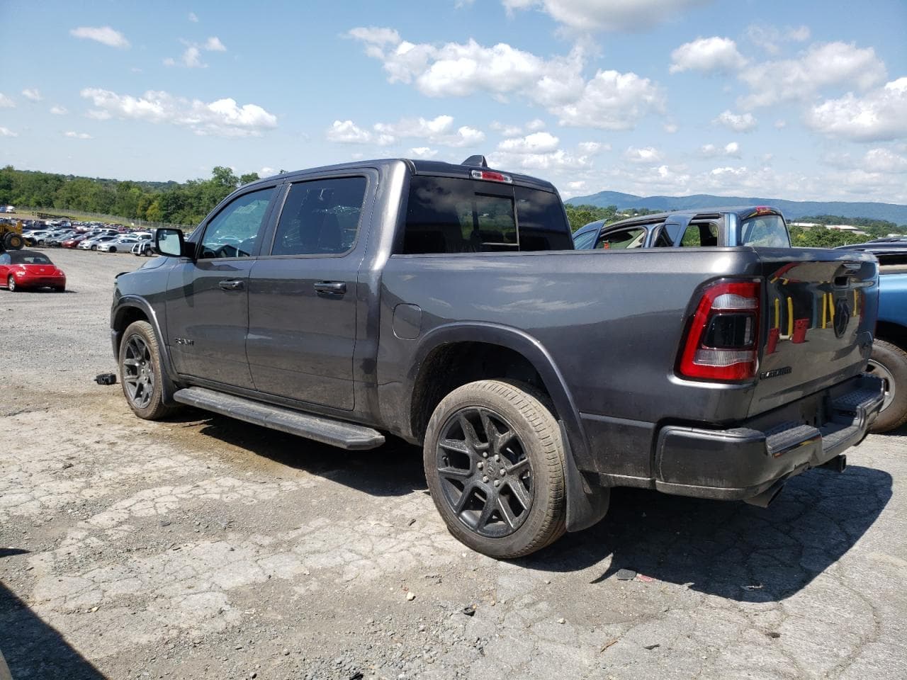 2022 Ram 1500 Laramie - foto 2