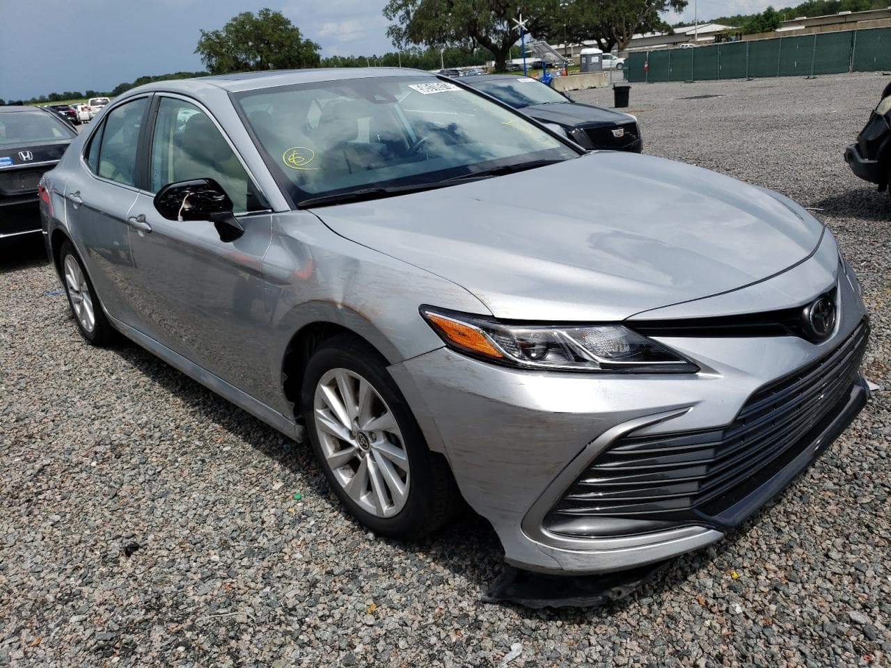 2022 Toyota Camry Le - foto 4