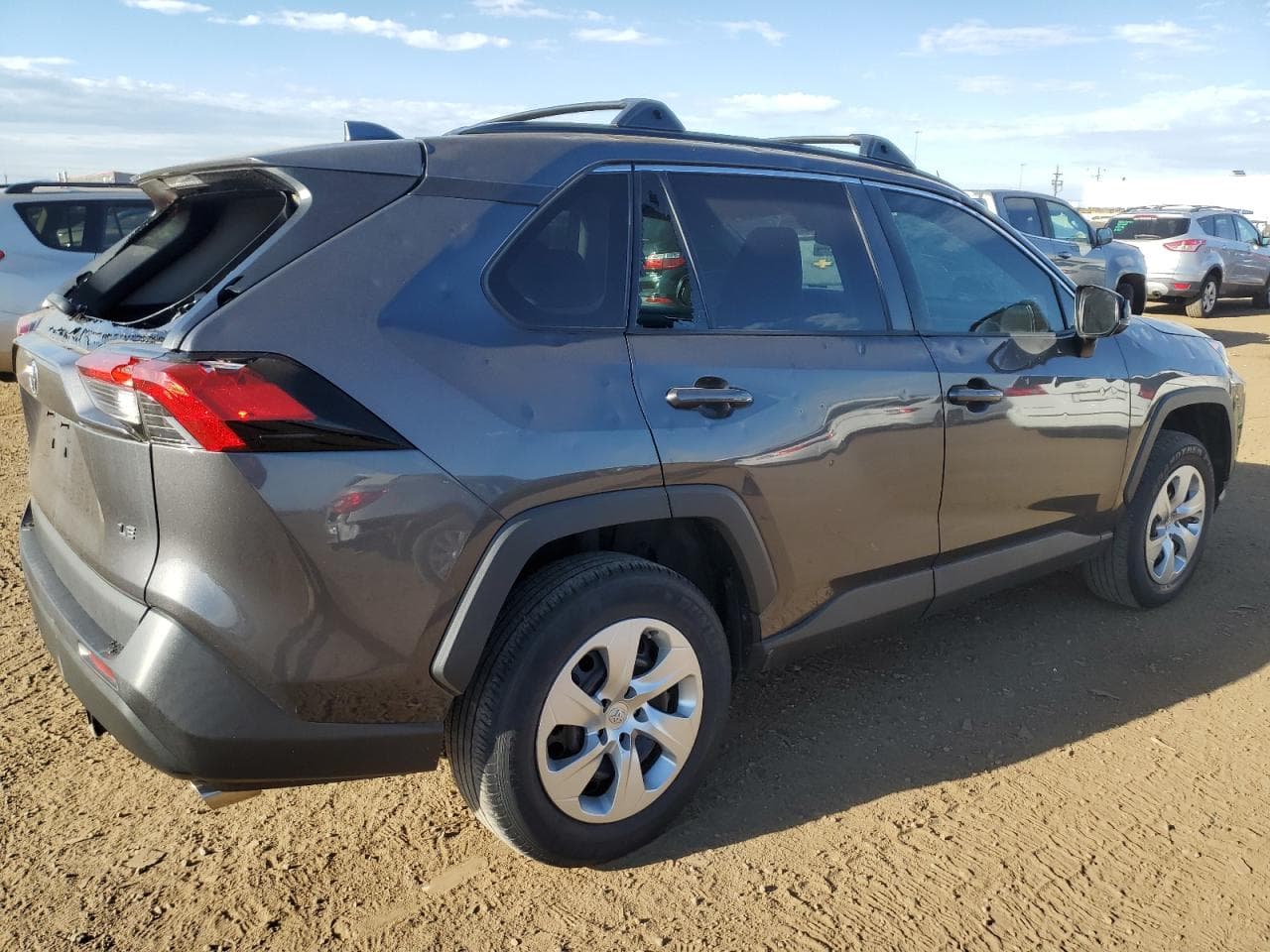2019 Toyota Rav4 Le - foto 3